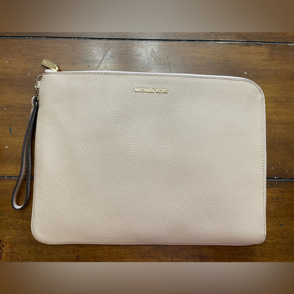Michael Kors Mercer Leather Large Tech Zip Clutch Portfolio
